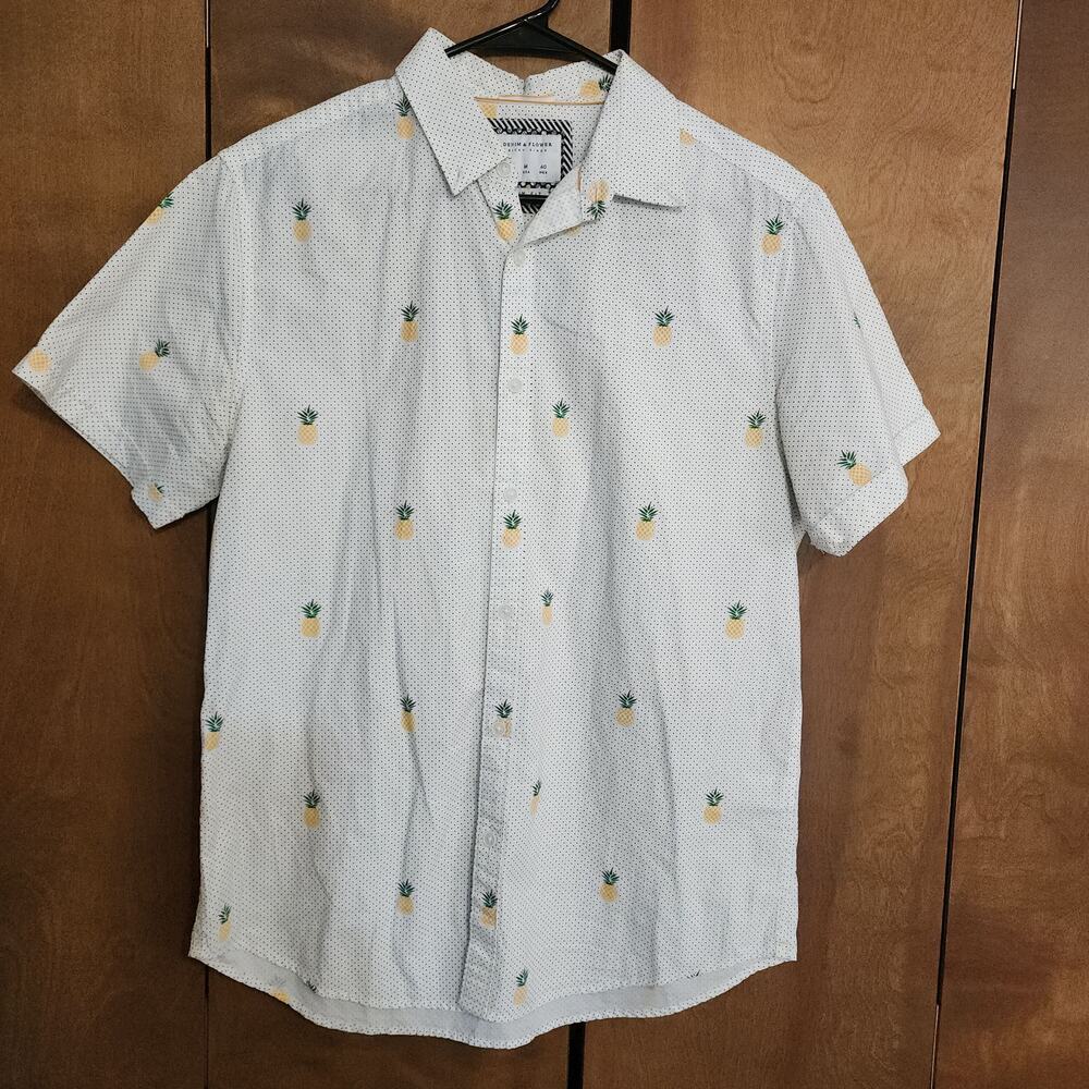 DENIM & FLOWER Ricky Singh Slim Fit Mens Button Up Size M Pineapples Polka Dot‎